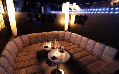 Club NINE 9/ナインの店内1